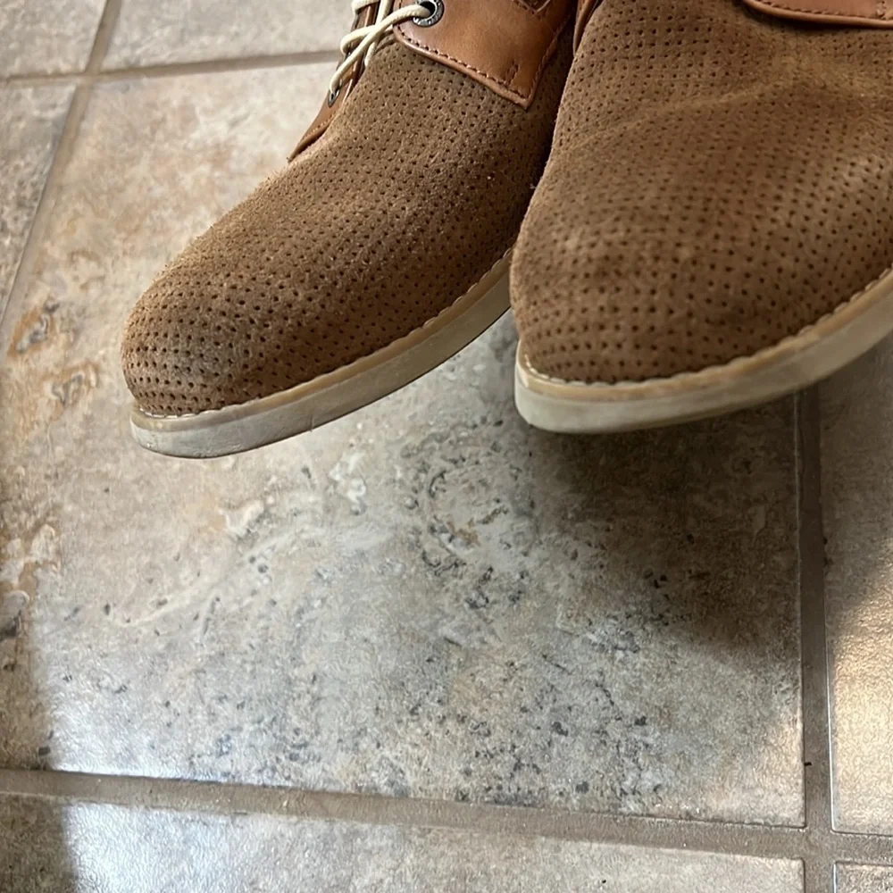 Johnston & Murphy Perforated Suede Oxford. Men’s shoes. Sz10.5. EUC.